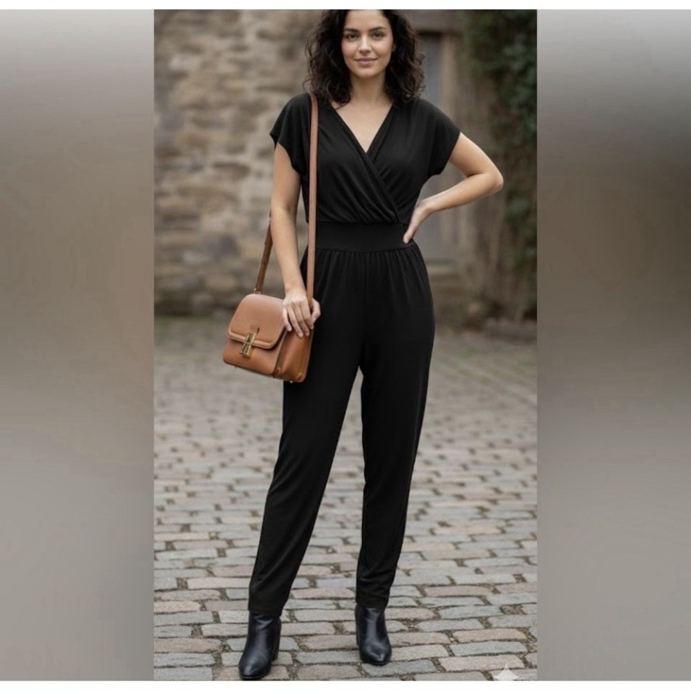 Rolla Coaster Black Jumpsuit Belted Waist Cap Sleeves Stretch Large‎